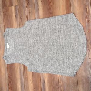 Grey gap tank